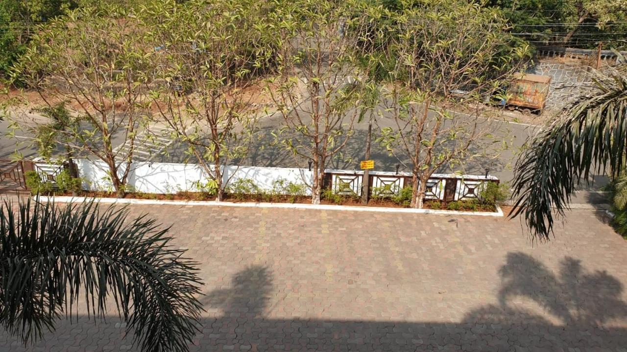 Resort Silver Hills Lonavala Exterior photo